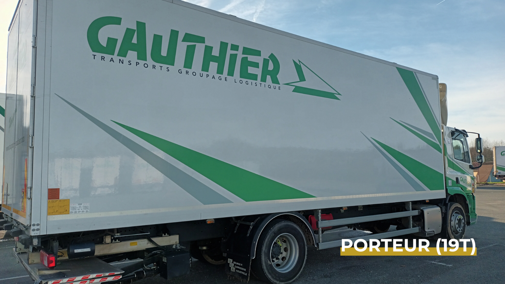 Porteur 19T des Transports Gauthier pour le transport de marchandises.