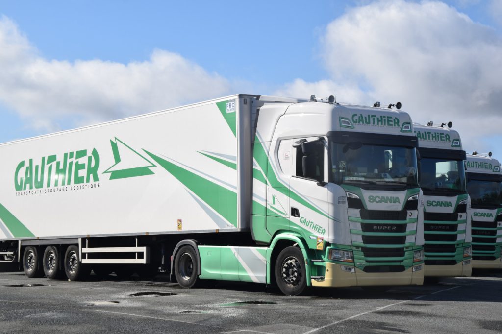 Flotte de camions semi frigorifiques des Transports GAUTHIER pour le transport sous température dirigée